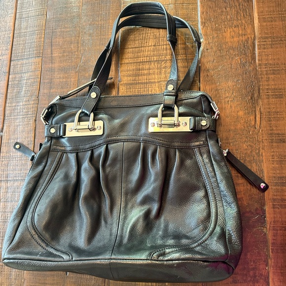 B Makowsky Black Large Tote - Picture 5 of 11